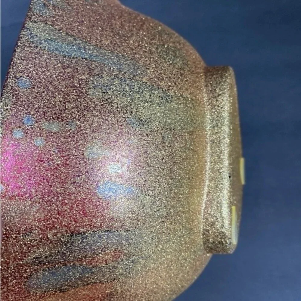 Unbranded art glass